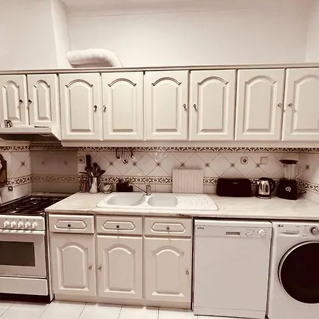 De Santa Cruz - Casa Mar Silveira (Lisbon)