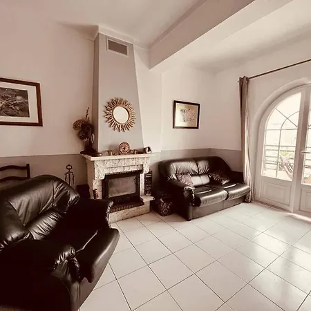 Apartment De Santa Cruz - Casa Mar Silveira (Lisbon)